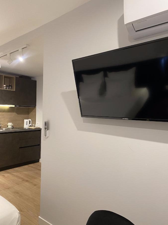טיראנה Living Studio Apartments מראה חיצוני תמונה